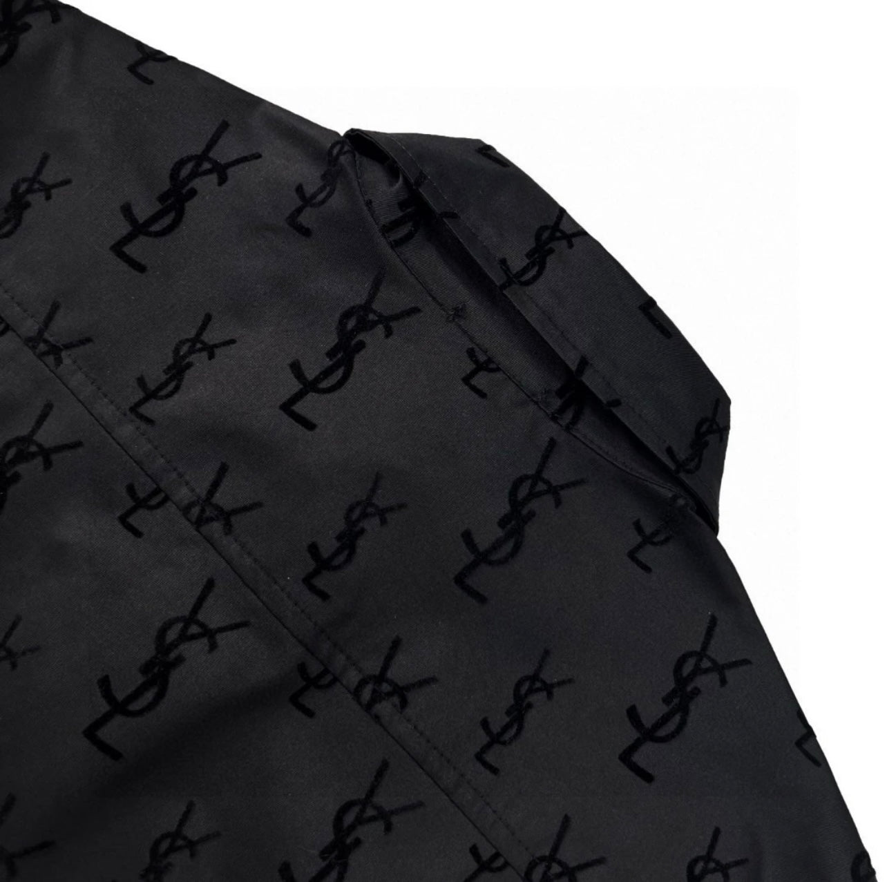 L'Élégance Noire Façon YSL